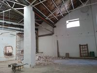 Interior Nave en Rehabilitaci&oacute;n
